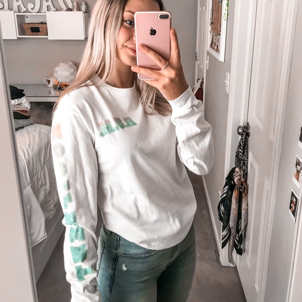 Urban Outfitters B.U.M. Equipment Long Sleeve
